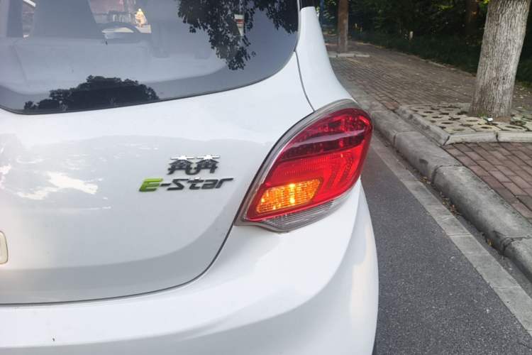 Used CHANGAN Benni E-Star 2022 Qingxin Edition Colorful Model Lithium Iron Phosphate Right Rear Taillight