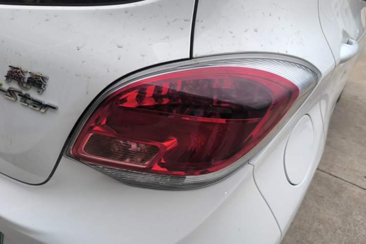 Used CHANGAN Benni E-Star 2022 Qingxin Edition Colorful Model Lithium Iron Phosphate Right Rear Taillight
