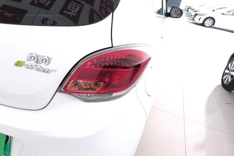 Used CHANGAN Benni E-Star 2022 Qingxin Edition Colorful Model Lithium Iron Phosphate Right Rear Taillight