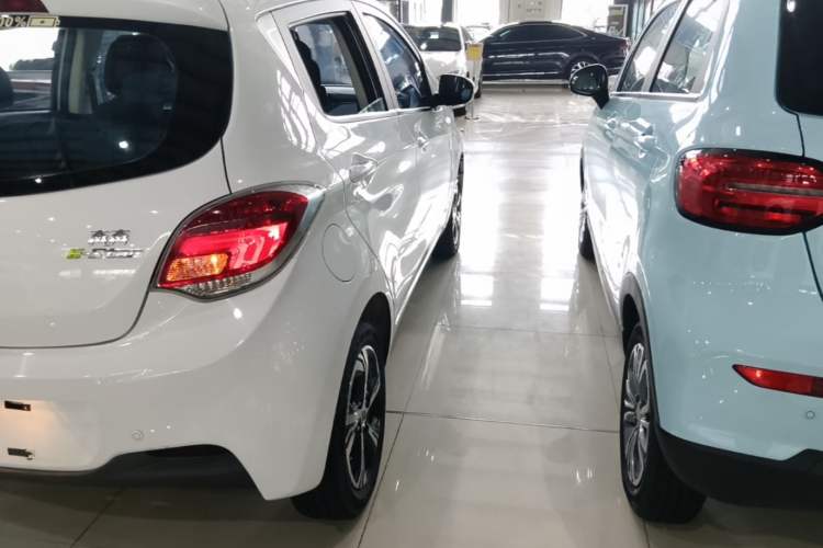 Used CHANGAN Benni E-Star 2022 Qingxin Edition Colorful Model Lithium Iron Phosphate Right Rear Taillight