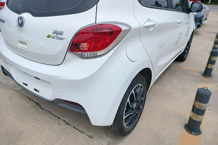 Used CHANGAN Benni E-Star 2022 Qingxin Edition Colorful Model Lithium Iron Phosphate Right Rear Taillight