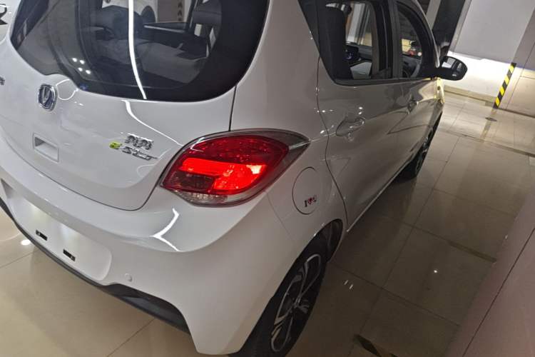 Used CHANGAN Benni E-Star 2022 Qingxin Edition Colorful Model Lithium-NMC Right Rear Taillight