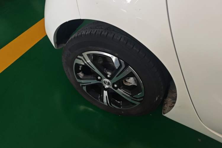 Used CHANGAN Benni E-Star 2022 Qingxin Edition Colorful Model Lithium Iron Phosphate Right Rear Wheel Hub