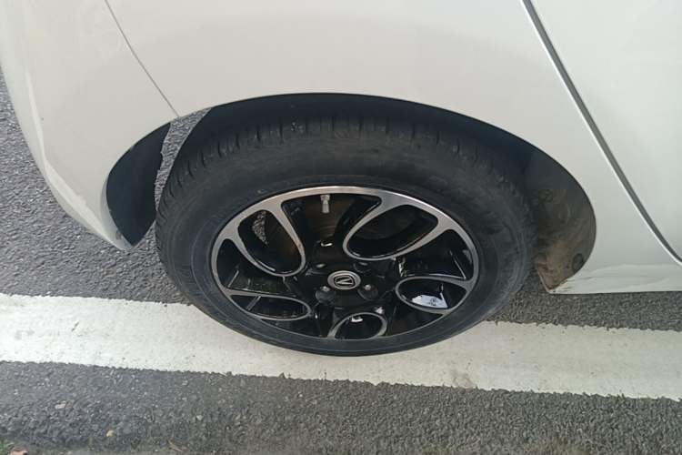 Used CHANGAN Benni E-Star 2022 Qingxin Edition Colorful Model Lithium Iron Phosphate Right Rear Wheel Hub