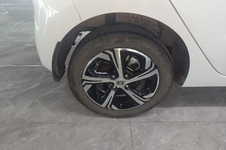 Used CHANGAN Benni E-Star 2022 Qingxin Edition Colorful Model Lithium Iron Phosphate Right Rear Wheel Hub