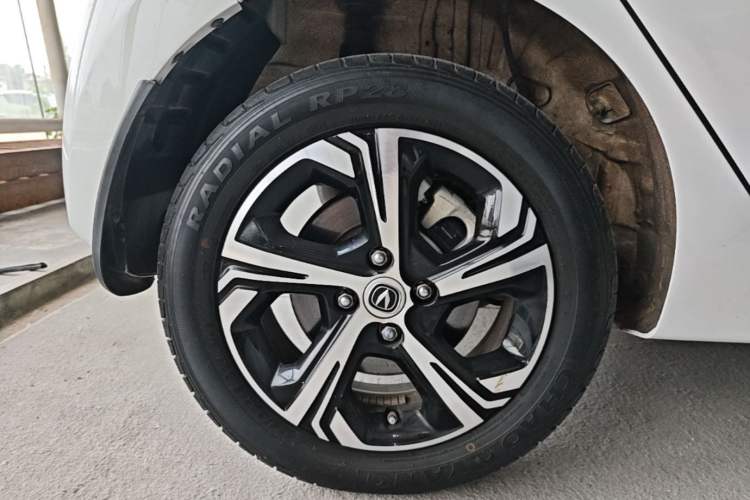 Used CHANGAN Benni E-Star 2022 Qingxin Edition Colorful Model Lithium Iron Phosphate Right Rear Wheel Hub