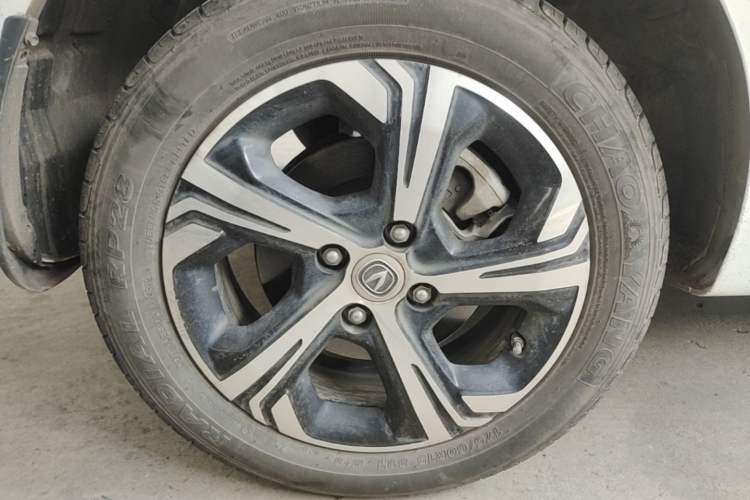 Used CHANGAN Benni E-Star 2022 Qingxin Edition Colorful Model Lithium Iron Phosphate Right Rear Wheel Hub