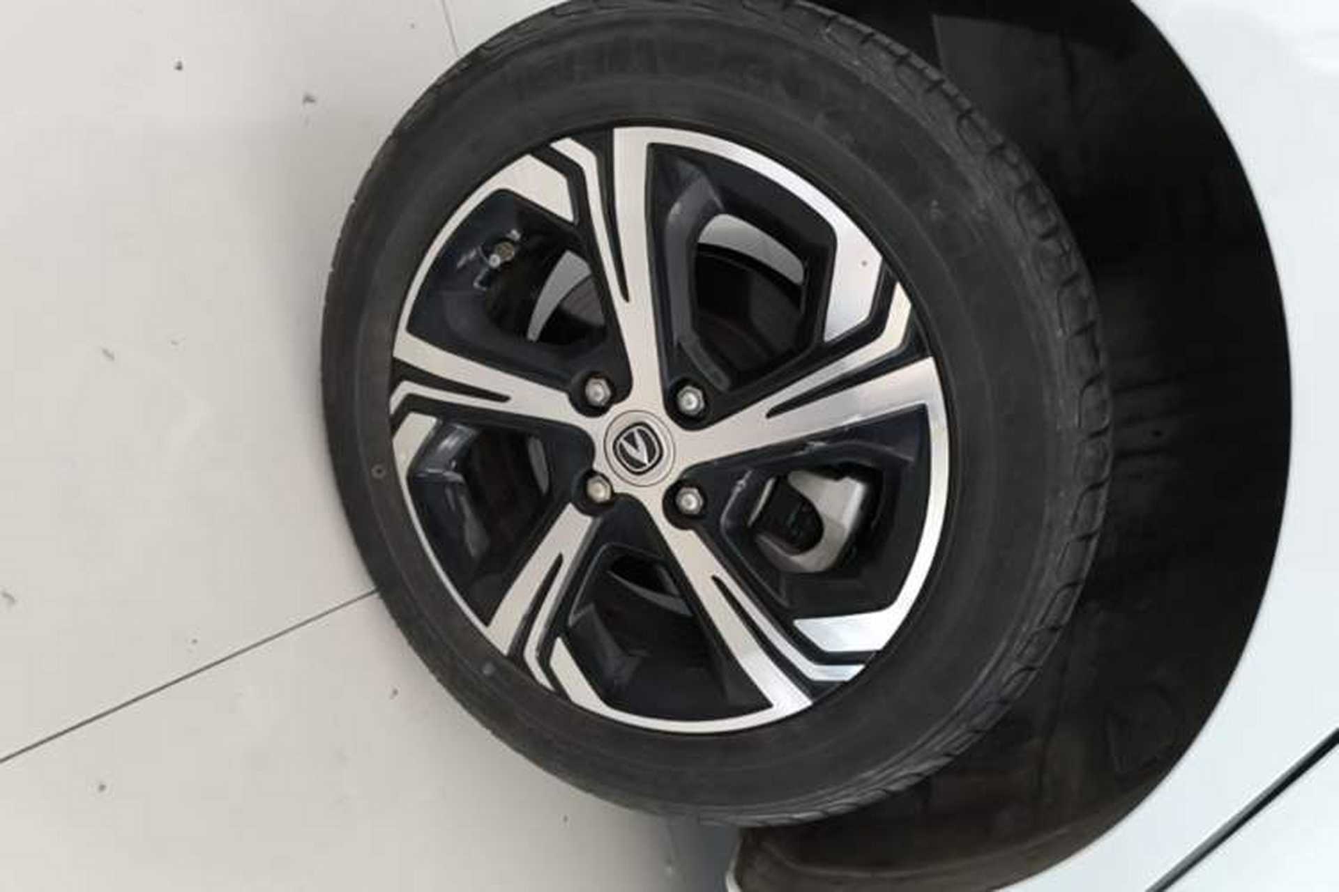 Used CHANGAN Benni E-Star 2022 Qingxin Edition Colorful Model Lithium Iron Phosphate Right Rear Wheel Hub
