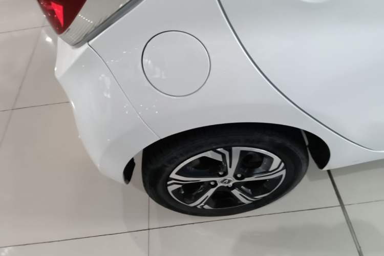 Used CHANGAN Benni E-Star 2022 Qingxin Edition Colorful Model Lithium Iron Phosphate Right Rear Wheel Hub