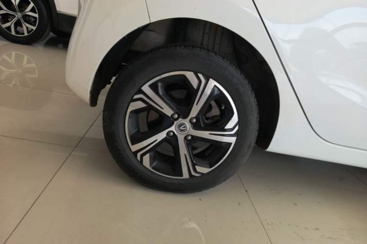Used CHANGAN Benni E-Star 2022 Qingxin Edition Colorful Model Lithium Iron Phosphate Right Rear Wheel Hub