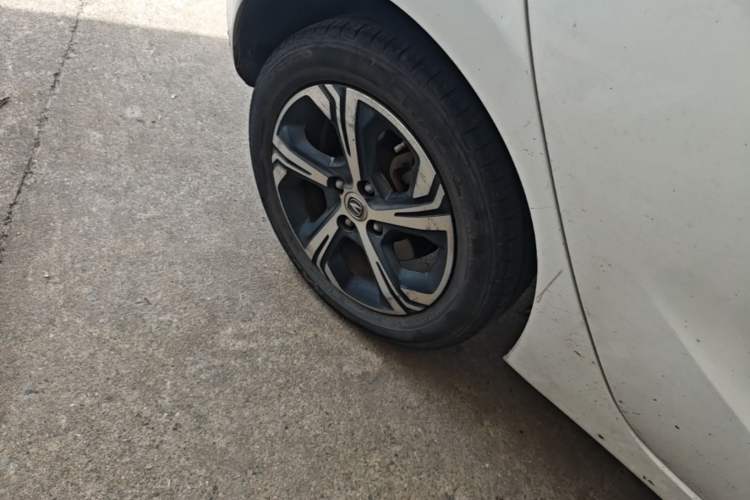 Used CHANGAN Benni E-Star 2022 Qingxin Edition Colorful Model Lithium Iron Phosphate Right Rear Wheel Hub