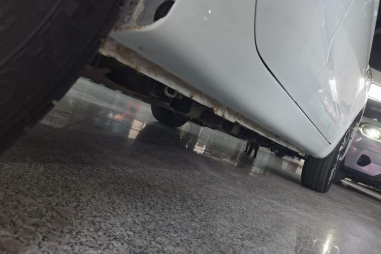 Used CHANGAN Benni E-Star 2022 Qingxin Edition Colorful Model Lithium-NMC Right Side Sill