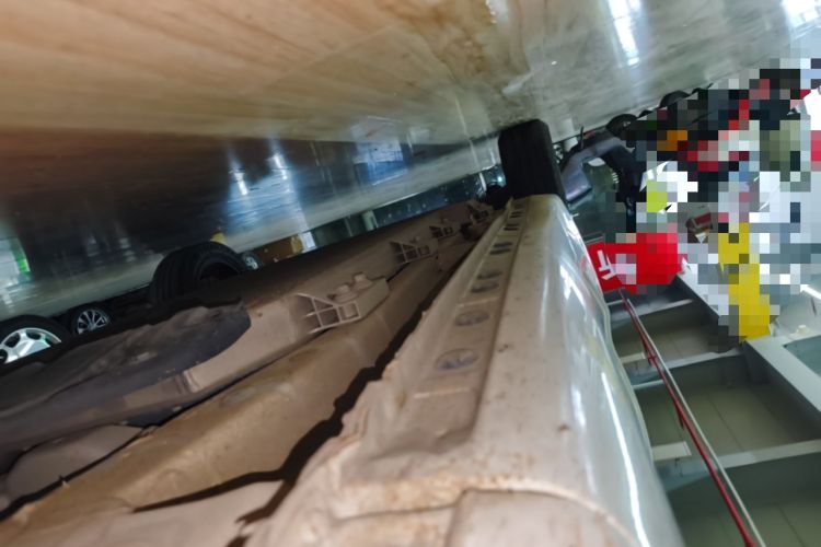 Used CHANGAN Benni E-Star 2022 Qingxin Edition Colorful Model Lithium Iron Phosphate Right Side Sill