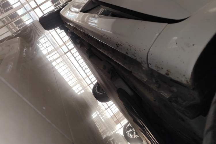 Used CHANGAN Benni E-Star 2022 Qingxin Edition Colorful Model Lithium Iron Phosphate Right Side Sill