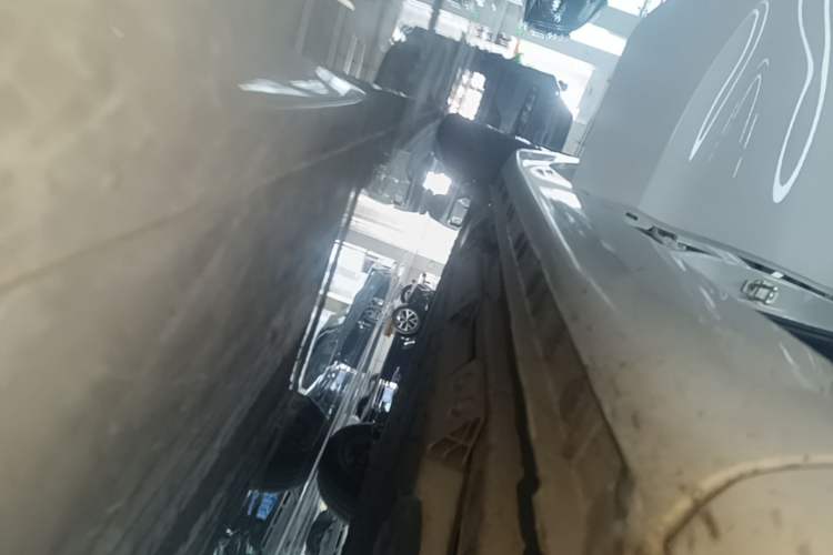Used CHANGAN Benni E-Star 2022 Qingxin Edition Colorful Model Lithium Iron Phosphate Right Side Sill