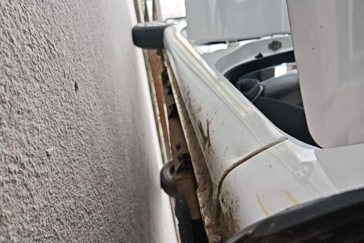 Used CHANGAN Benni E-Star 2022 Qingxin Edition Colorful Model Lithium Iron Phosphate Right Side Sill