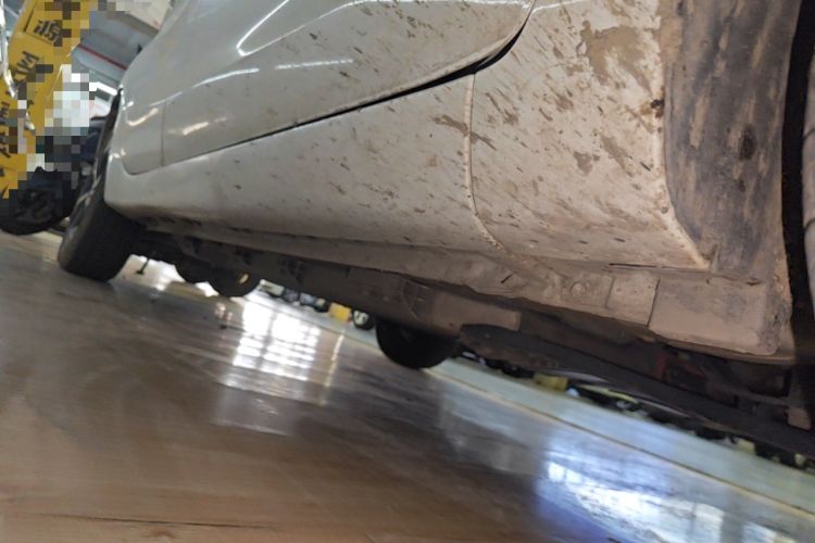 Used CHANGAN Benni E-Star 2022 Qingxin Edition Colorful Model Lithium Iron Phosphate Right Side Sill