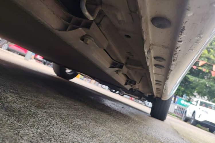 Used CHANGAN Benni E-Star 2022 Qingxin Edition Colorful Model Lithium Iron Phosphate Right Side Sill