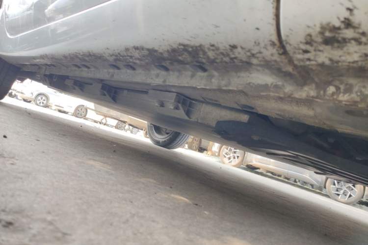Used CHANGAN Benni E-Star 2022 Qingxin Edition Colorful Model Lithium Iron Phosphate Right Side Sill