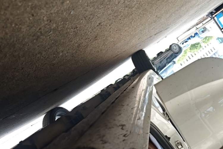 Used CHANGAN Benni E-Star 2022 Qingxin Edition Colorful Model Lithium Iron Phosphate Right Side Sill