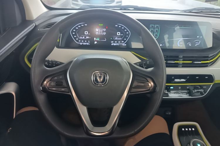 Used CHANGAN Benni E-Star 2022 Qingxin Edition Colorful Model Lithium-NMC Steering Wheel