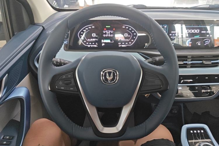 Used CHANGAN Benni E-Star 2022 Qingxin Edition Colorful Model Lithium-NMC Steering Wheel