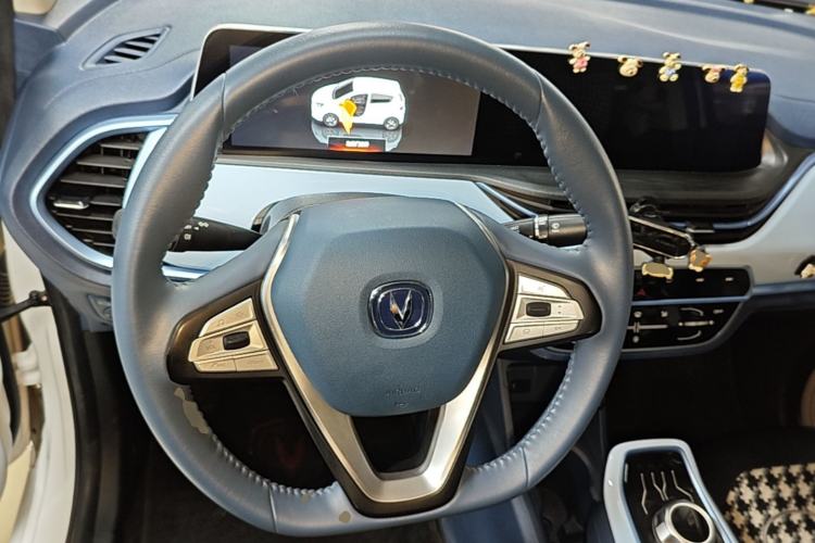 Used CHANGAN Benni E-Star 2022 Charming Edition Colorful Model Lithium Iron Phosphate Steering Wheel