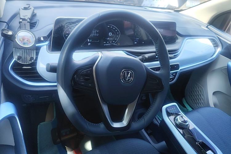 Used CHANGAN Benni E-Star 2022 Qingxin Edition Colorful Model Lithium Iron Phosphate Steering Wheel