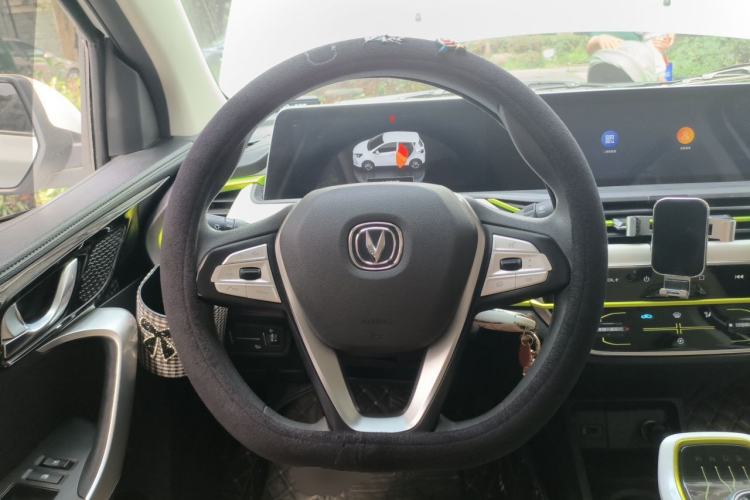 Used CHANGAN Benni E-Star 2022 Charming Edition Colorful Model Lithium Iron Phosphate Steering Wheel