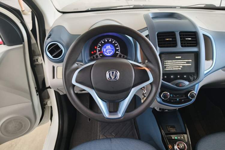 Used CHANGAN Benni E-Star 2022 Qingxin Edition Colorful Model Lithium-NMC Steering Wheel