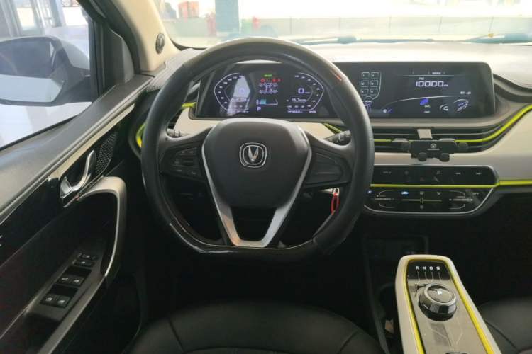 Used CHANGAN Benni E-Star 2022 Qingxin Edition Colorful Model Lithium Iron Phosphate Steering Wheel