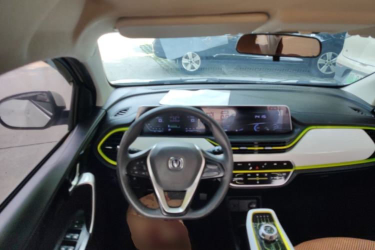 Used CHANGAN Benni E-Star 2022 Qingxin Edition Colorful Model Lithium Iron Phosphate Steering Wheel