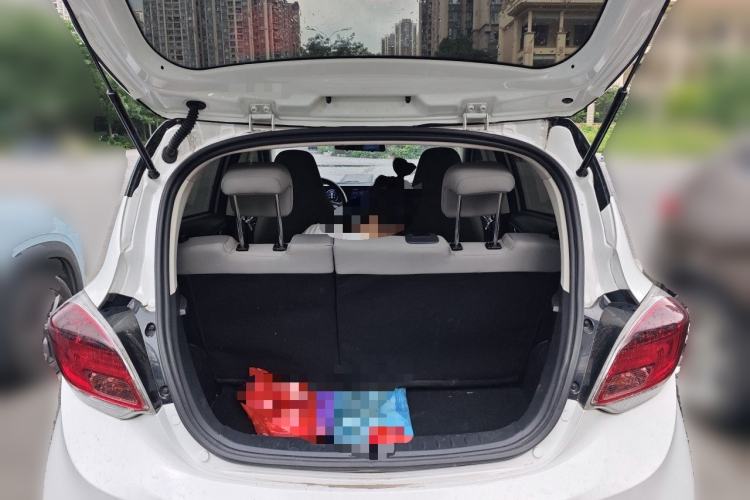 Used CHANGAN Benni E-Star 2022 Charming Edition Colorful Model Lithium Iron Phosphate Trunk