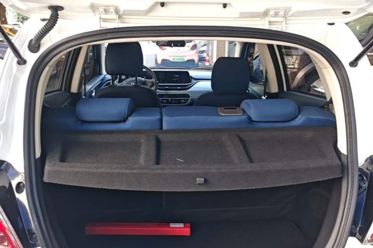 Used CHANGAN Benni E-Star 2022 Qingxin Edition Colorful Model Lithium Iron Phosphate Trunk