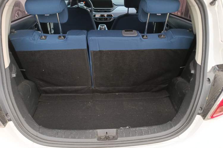Used CHANGAN Benni E-Star 2022 Charming Edition Colorful Model Lithium Iron Phosphate Trunk