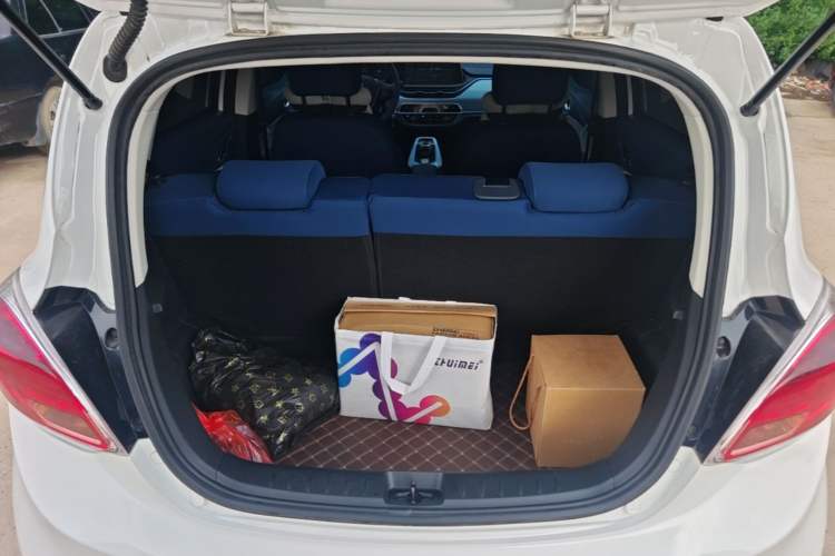 Used CHANGAN Benni E-Star 2022 Qingxin Edition Colorful Model Lithium Iron Phosphate Trunk