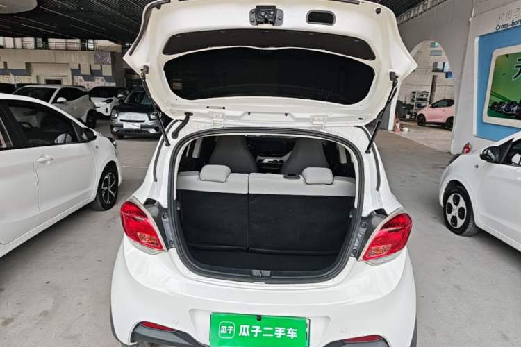Used CHANGAN Benni E-Star 2022 Qingxin Edition Colorful Model Lithium Iron Phosphate Trunk
