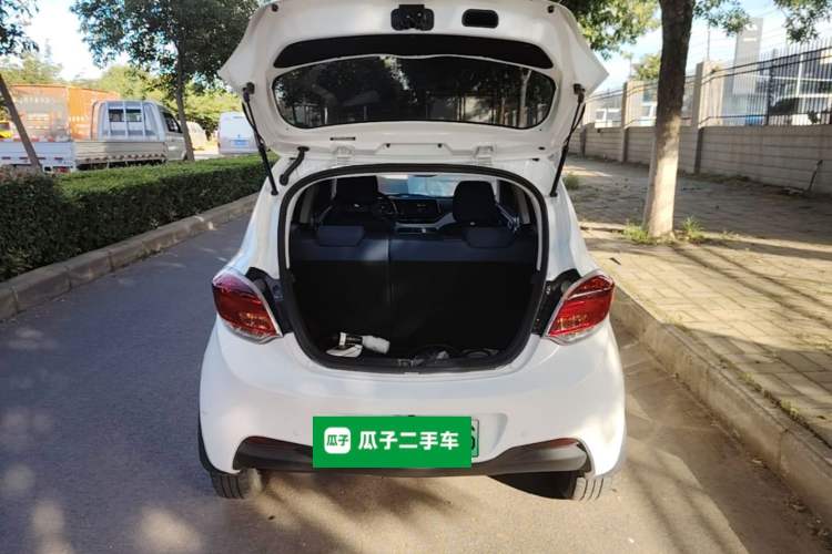 Used CHANGAN Benni E-Star 2022 Qingxin Edition Colorful Model Lithium Iron Phosphate Trunk