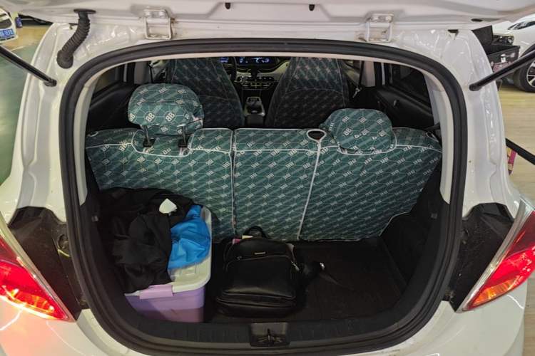 Used CHANGAN Benni E-Star 2022 Qingxin Edition Colorful Model Lithium Iron Phosphate Trunk