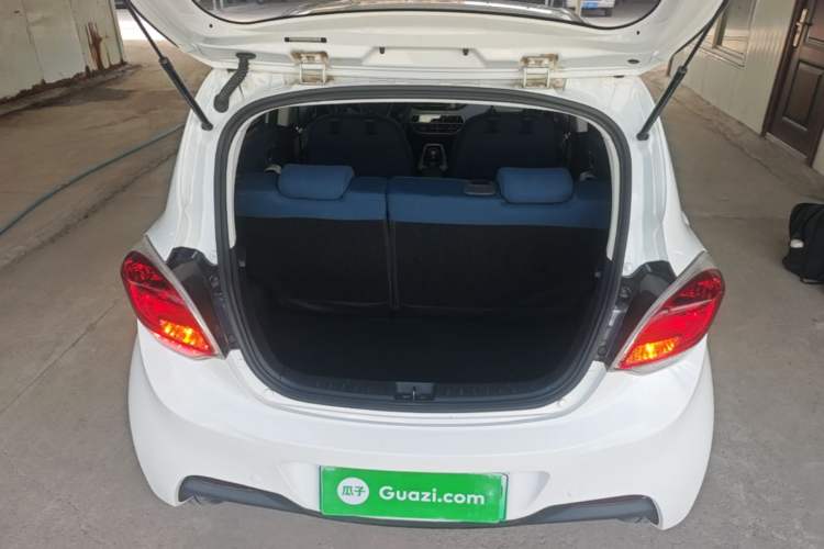 Used CHANGAN Benni E-Star 2022 Qingxin Edition Colorful Model Lithium Iron Phosphate Trunk