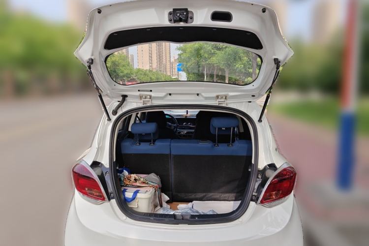 Used CHANGAN Benni E-Star 2022 Charming Edition Colorful Model Lithium Iron Phosphate Trunk