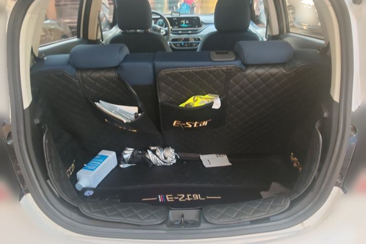 Used CHANGAN Benni E-Star 2022 Charming Edition Colorful Model Lithium Iron Phosphate Trunk