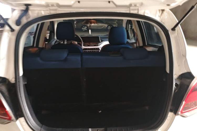 Used CHANGAN Benni E-Star 2022 Qingxin Edition Colorful Model Lithium Iron Phosphate Trunk