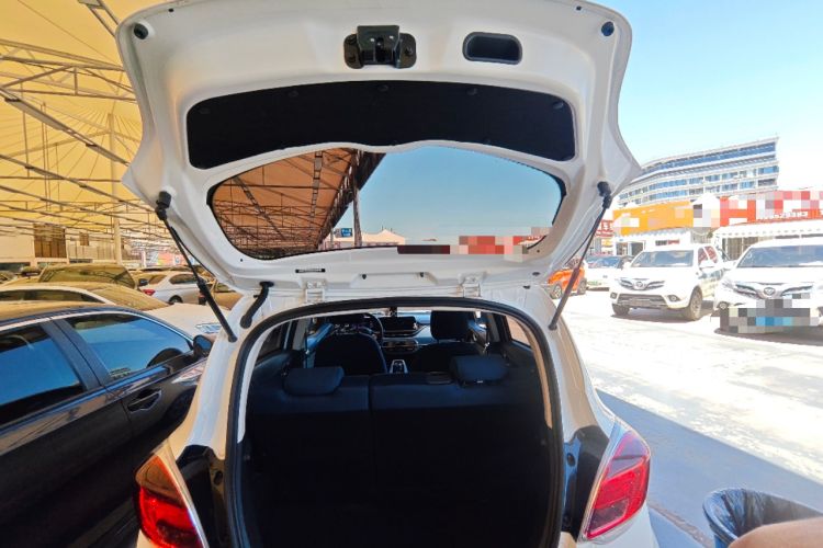 Used CHANGAN Benni E-Star 2022 Charming Edition Colorful Model Lithium Iron Phosphate Trunk