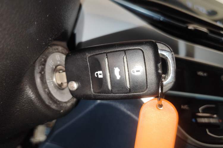 Used CHANGAN Benni E-Star 2022 Qingxin Edition Colorful Model Lithium Iron Phosphate Vehicle Key