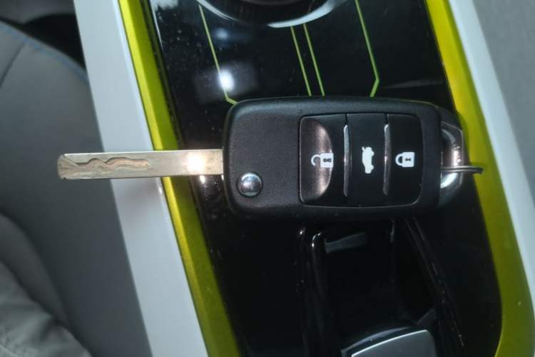 Used CHANGAN Benni E-Star 2022 Qingxin Edition Colorful Model Lithium Iron Phosphate Vehicle Key