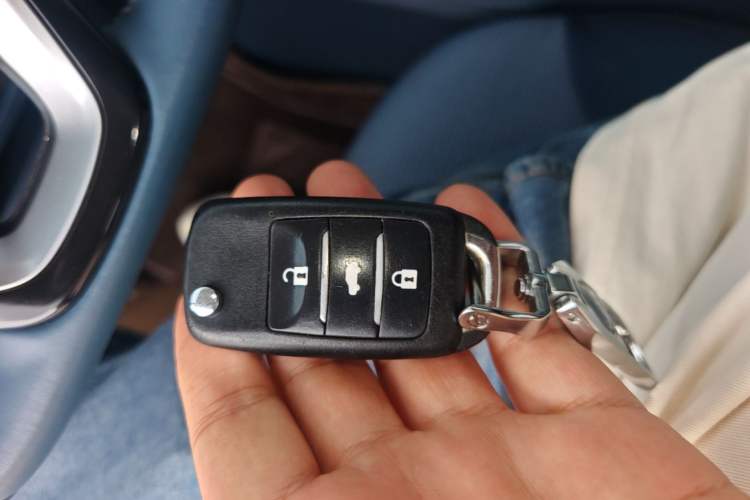 Used CHANGAN Benni E-Star 2022 Qingxin Edition Colorful Model Lithium Iron Phosphate Vehicle Key