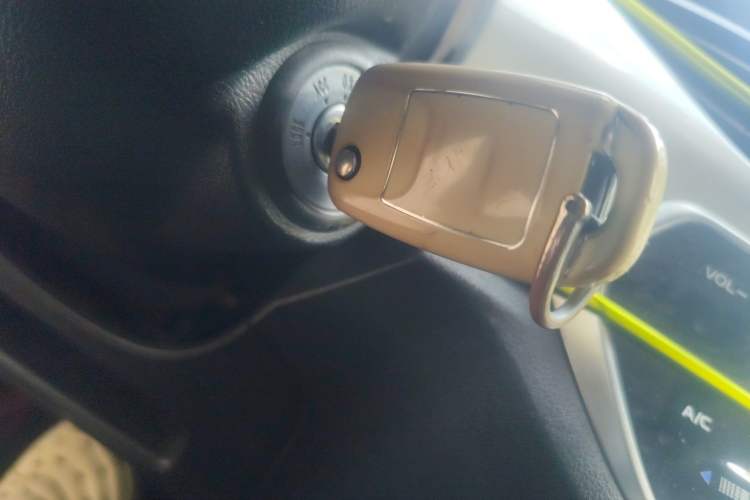 Used CHANGAN Benni E-Star 2022 Charming Edition Colorful Model Lithium-Ion Battery Vehicle Key