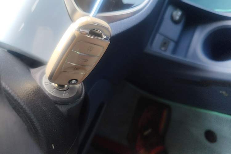 Used CHANGAN Benni E-Star 2022 Qingxin Edition Colorful Model Lithium Iron Phosphate Vehicle Key