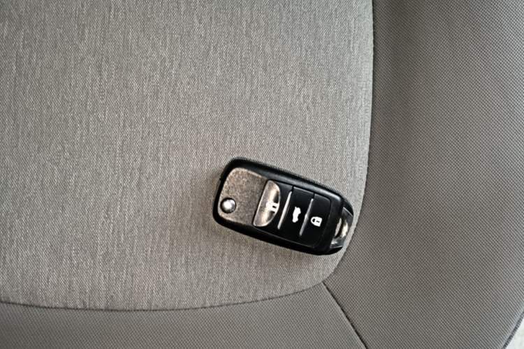 Used CHANGAN Benni E-Star 2022 Qingxin Edition Colorful Model Lithium Iron Phosphate Vehicle Key